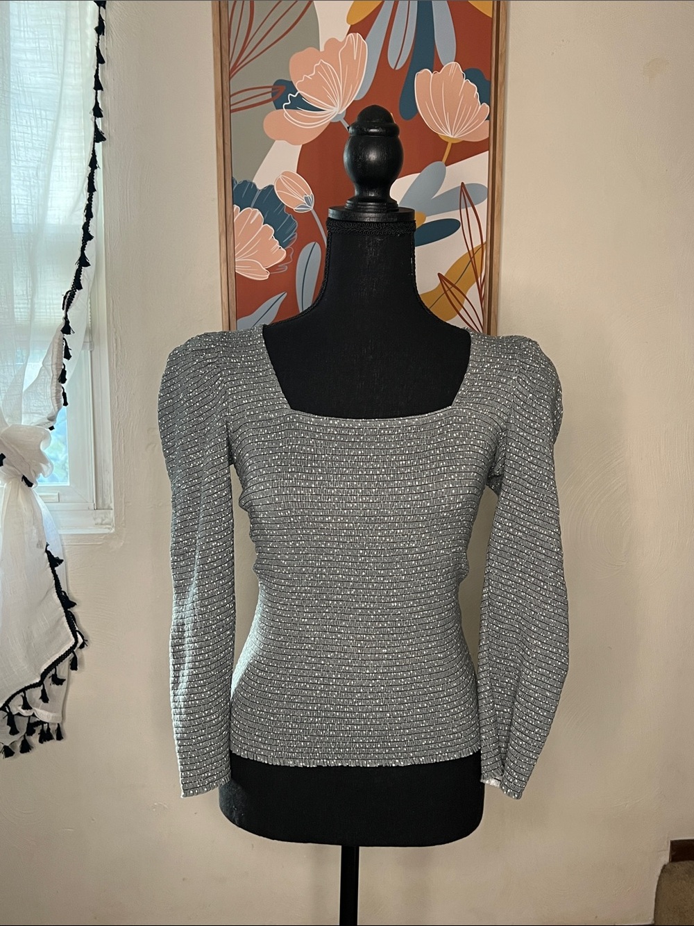 Nation LTD Alexandra Long Sleeve Smocked Top in Light Gray Dots Size